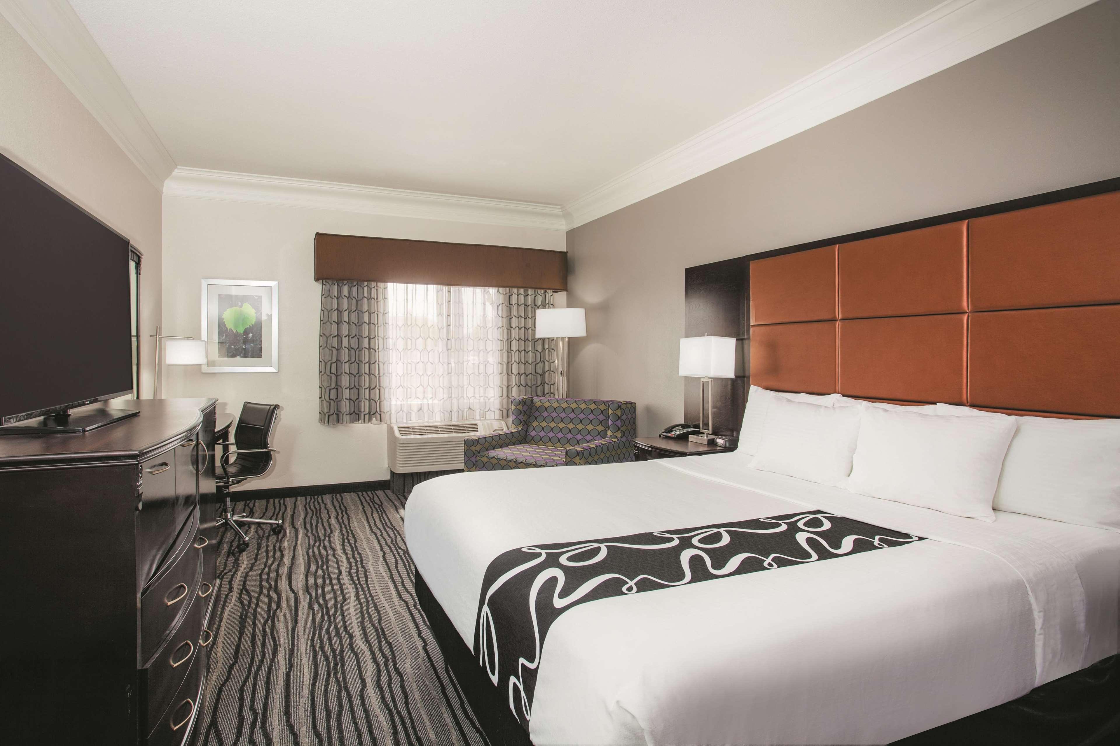 La Quinta By Wyndham Dublin - Pleasanton Hotel Exterior photo