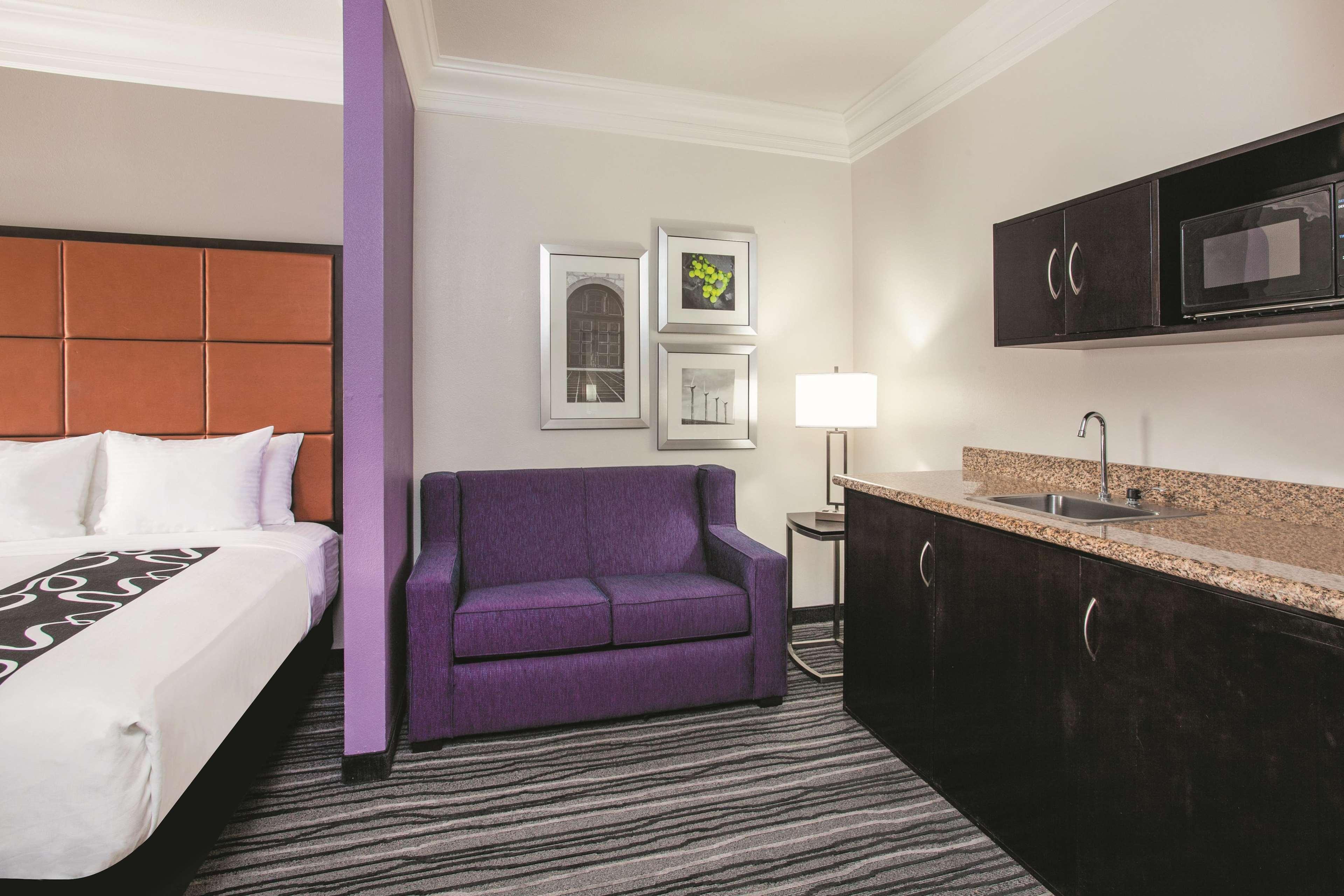 La Quinta By Wyndham Dublin - Pleasanton Hotel Exterior photo
