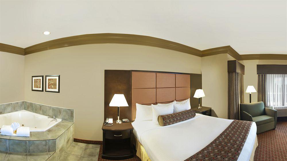 La Quinta By Wyndham Dublin - Pleasanton Hotel Exterior photo